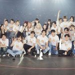 슴<b>콘</b> <b>단체</b> 사진 가운데가 메인이네