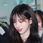 카리나 앞머리도 까고 <b>색조</b>화장도 많이해줘!!!!!!!!!!!