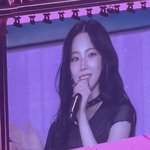 오늘 카리나 전광판 얼굴