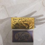 <b>웡카</b> 오티에 싸인해서 팬에게 선물한 티모시 샬라메