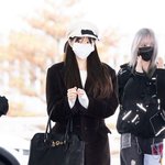 장원영 오늘 <b>출국</b> 패션