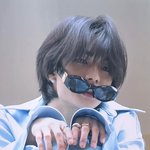 밀라노 패션위크 베르사체 현진