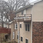 미국경제를 <b>지탱</b>하는 양대산맥