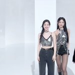 와 이 <b>몸매</b>가 가능한 거임?