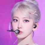 사쿠라는 진짜 <b>탈색</b>해야하는듯