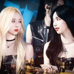 나 진짜 카리나 <b>윈터</b> 너무 좋아하는데