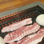 [드루와] 고기나 <b>먹자</b>