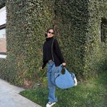 제니 인스타 업뎃 귀엽고 힙함(<b>feat</b>.하트가방)