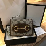 [댓글부탁해] 얘들아 이 지갑 어떰