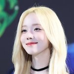 <b>마성</b>의 블랙홀 비주얼 여자 아이돌