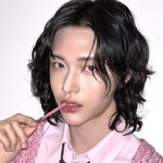 원빈 <b>폭탄</b>머리라고 놀렸던거 사과함
