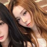 윈터 옆 지젤임 <b>카리나임</b>