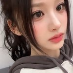 얘들아 <b>설윤</b> 얼굴 좀 봐;;