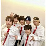 와 뭔가 학교<b>쌤들</b>이....장기자랑 나왔는데