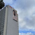 뉴진스 하니 <b>LA</b> UGG 옥외 광고