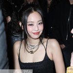 실시간 <b>사넬</b>쇼 블랙핑크 제니