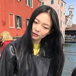 배우 <b>이솜</b>의 유니크한 데일리룩 모음