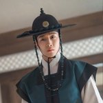 분위기 확 달라보였던 이종원 출국길