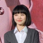 김채원은 <b>피어리스</b> 똑단발 머리가 젤 이뻤음