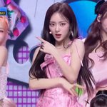 얘네 노래 <b>별로</b>인거 같으면서도 좋은것 같네 ㅋㅋ