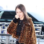 이성경 공항패션 너무 귀엽네요