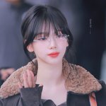 이 친구들 어디가 좋아? '<b>존재</b>'