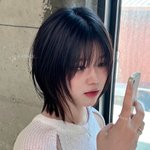 <b>이런머리</b> 어케하는지 아는사람..