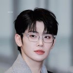 김태래 <b>흑발</b> 좀 진작 해주지