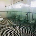 <b>공동체</b>의식과 친밀감을 길러주는 화장실