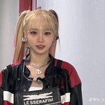 <b>김채원</b> 이쁨데