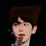 고양이 모자에 블러셔까지 칠했던 백현