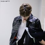 얼굴로 화제됐던 엔시티 위시 시온 출국 패션(<b>feat</b>.민소매)