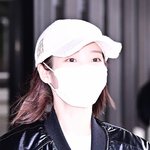 [꼭조언부탁] 아이유 오늘 공항 <b>출국</b> 사진 디스패치 찍음