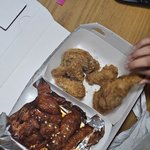 BBQ치킨 <b>반반</b>콤보