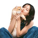 리사 레이블에서 올라온 생일 축전 사진 봐