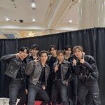 [EVNNE] <b>어제</b> 시상식에서 애들 상 받았네