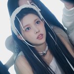 아일릿 윤아는 얼굴도 예쁜데