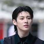 [댓글부탁해] 홍석천 보석함행 <b>확정</b>이라는 신인 남자 아이돌.jpg
