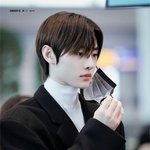 보호 본능 자극하는 가녀린 왕<b>쟈님</b>들