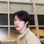 약간 이혼남느낌 있음