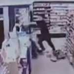 [<b>단독</b>] ‘편의점 숏<b>컷</b> 폭행’ 피해자, 후유증으로 청력 영구소실…...