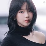 지금까지 본 카리나 공항짤 중에 제일 예쁜 것 같음