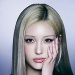 전소미, 오늘(2일) 메이크업 브랜드 ‘GLYF’ 론칭…직접 제작...