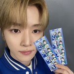 <b>성찬</b> 이 사진 뭔가 유우시 닮았다