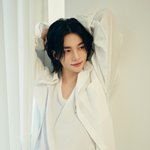 스트레이키즈 현진, 청각장애인 위해 1억 기부 “작게나마 <b>도움</b>되고파”