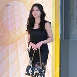 오늘 coach <b>팝업</b> 권은비 봐