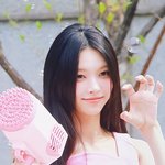 오늘 아일릿 <b>윤아</b> 개예쁜데?