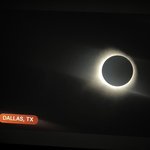 [드루와] 나 한시간<b>반째</b> 개기일식 라이브 보는중임