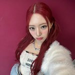 눈이 얼굴의 3분의 1인데??