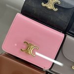 지갑 핑크색 <b>사면</b> 후회해?